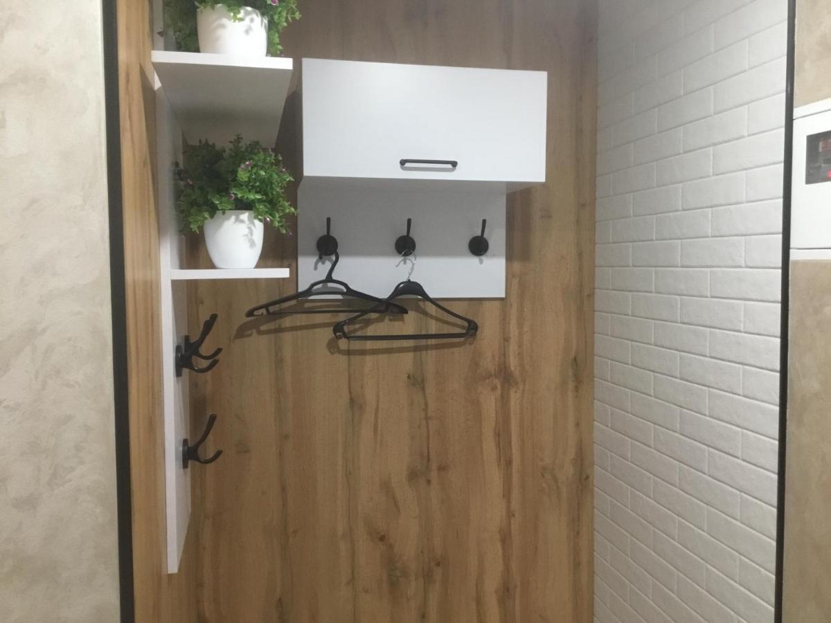 Apartment алібі 3/46 *